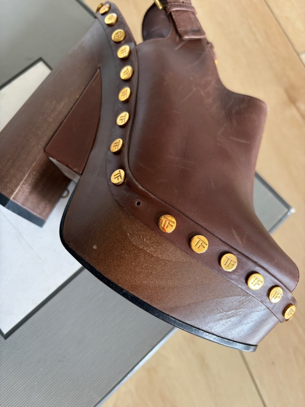Tom Ford chocolate brown high wedge shoes. - Picture 9 of 14